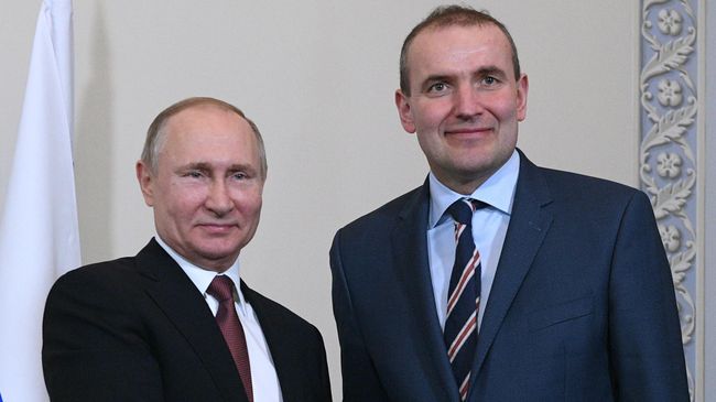 Владимир Путин и президент Республики Исландии Гудни Йоханнессон во время встречи на полях V Международного арктического форума в Санкт-Петербурге. 10 апреля 2019 Владимир Путин и президент Республики Исландии Гудни Йоханнессон во время встречи на полях V Международного арктического форума в Санкт-Петербурге. 10 апреля 2019