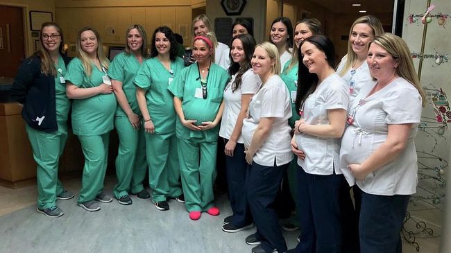 Беременные сотрудницы больницы NYU Winthrop Hospital в США Беременные сотрудницы больницы NYU Winthrop Hospital в США