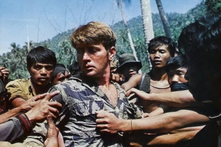 Фильм Апокалипсис сегодня(1979) Фильм Апокалипсис сегодня(1979)