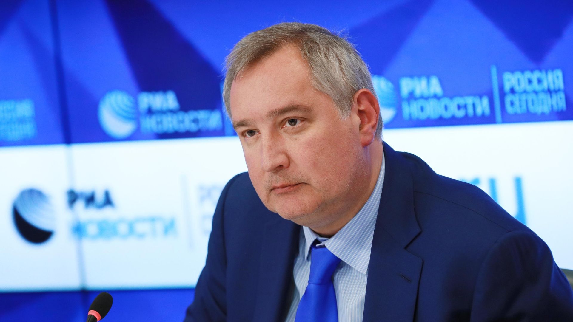 Генеральный директор госкорпорации Роскосмос Дмитрий Рогозин на пресс-конференции на тему: Фундаментальная наука в космосе в пресс-центре МИА Россия сегодня Генеральный директор госкорпорации Роскосмос Дмитрий Рогозин на пресс-конференции на тему: Фундаментальная наука в космосе в пресс-центре МИА Россия сегодня - РИА Новости, 1920, 07.12.2020