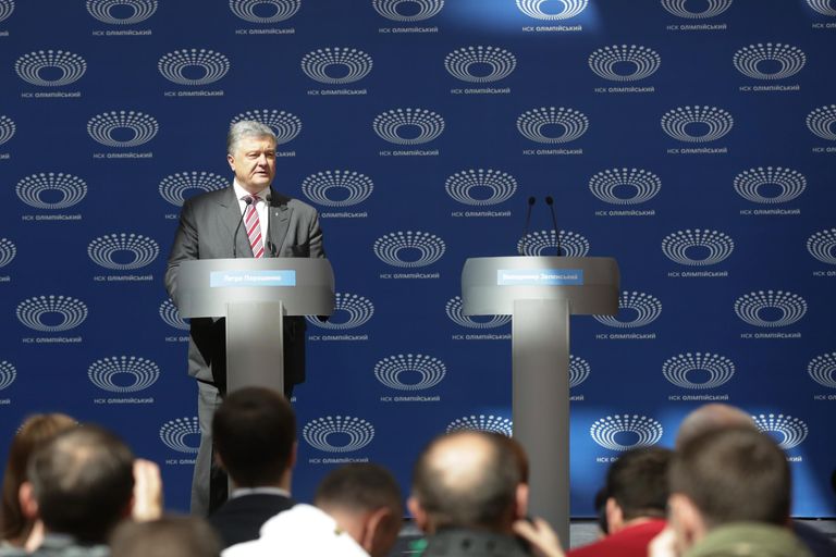 Петр Порошенко в НСК Олимпийский в Киеве. 14 апреля 2019 Петр Порошенко в НСК Олимпийский в Киеве. 14 апреля 2019