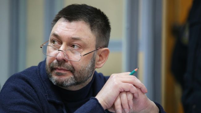 Руководитель портала РИА Новости Украина Кирилл Вышинский в Подольском районном суде Киева. 15 апреля 2019