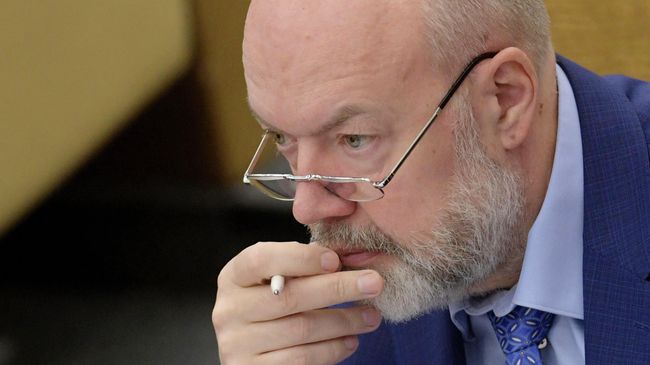 Председатель комитета ГД по государственному строительству и законодательству Павел Крашенинников на пленарном заседании Госдумы РФ Председатель комитета ГД по государственному строительству и законодательству Павел Крашенинников на пленарном заседании Госдумы РФ