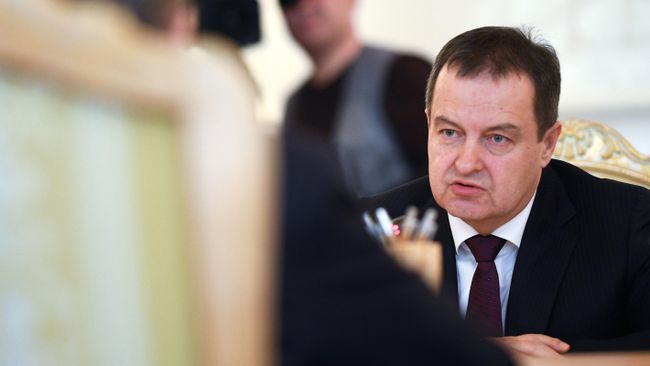 Министр иностранных дел Республики Сербии Ивиц Дачич во время встречи с министром иностранных дел РФ Сергей Лавров в Москве. 17 апреля 2019 Министр иностранных дел Республики Сербии Ивиц Дачич во время встречи с министром иностранных дел РФ Сергей Лавров в Москве. 17 апреля 2019