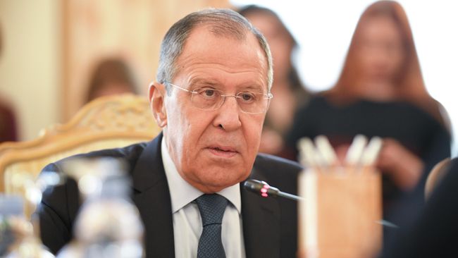 Министр иностранных дел РФ Сергей Лавров во время встречи с министром иностранных дел Сербии Ивицем Дачичем Министр иностранных дел РФ Сергей Лавров во время встречи с министром иностранных дел Сербии Ивицем Дачичем