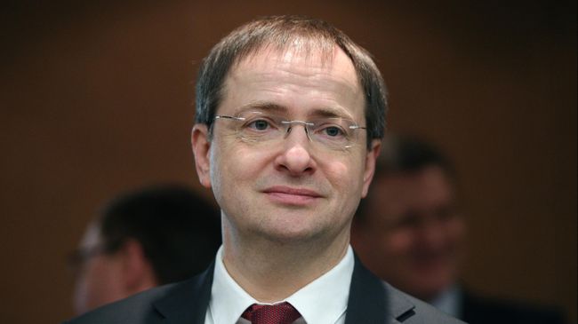 Министр культуры РФ Владимир Мединский на пленарном заседании Государственной Думы РФ в Москве. 17 апреля 2019 Министр культуры РФ Владимир Мединский на пленарном заседании Государственной Думы РФ в Москве. 17 апреля 2019