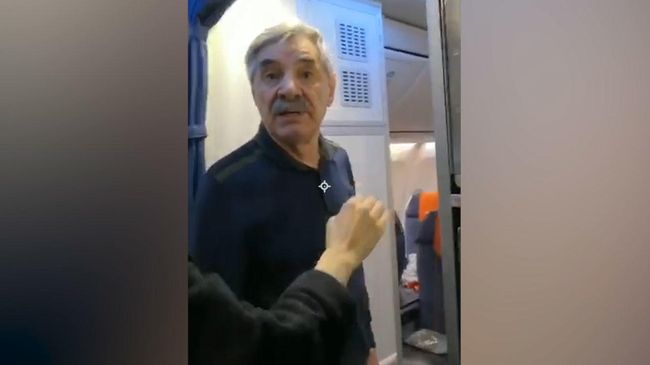 Панкратов-Черный скандалит на борту Аэрофлота: видео Панкратов-Черный скандалит на борту Аэрофлота: видео