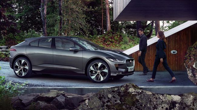 Автомобиль Jaguar I-Pace