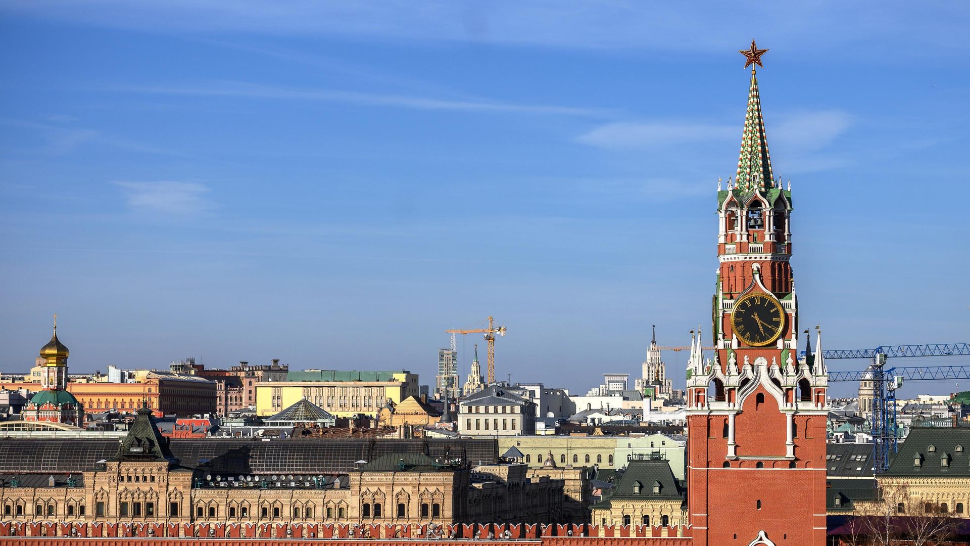 Спасская башня Московского Кремля Спасская башня Московского Кремля - РИА Новости, 1920, 12.04.2025