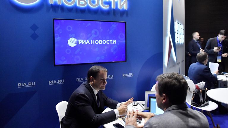 Министр курортов и туризма Республики Крым Вадим Волченко на стенде МИА Россия сегодня Министр курортов и туризма Республики Крым Вадим Волченко на стенде МИА Россия сегодня