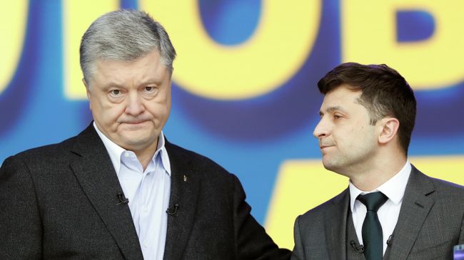 Действующий президент Украины, кандидат в президенты Петр Порошенко и кандидат в президенты от партии Слуга народа Владимир Зеленский во время дебатов в НСК Олимпийский Действующий президент Украины, кандидат в президенты Петр Порошенко и кандидат в президенты от партии Слуга народа Владимир Зеленский во время дебатов в НСК Олимпийский