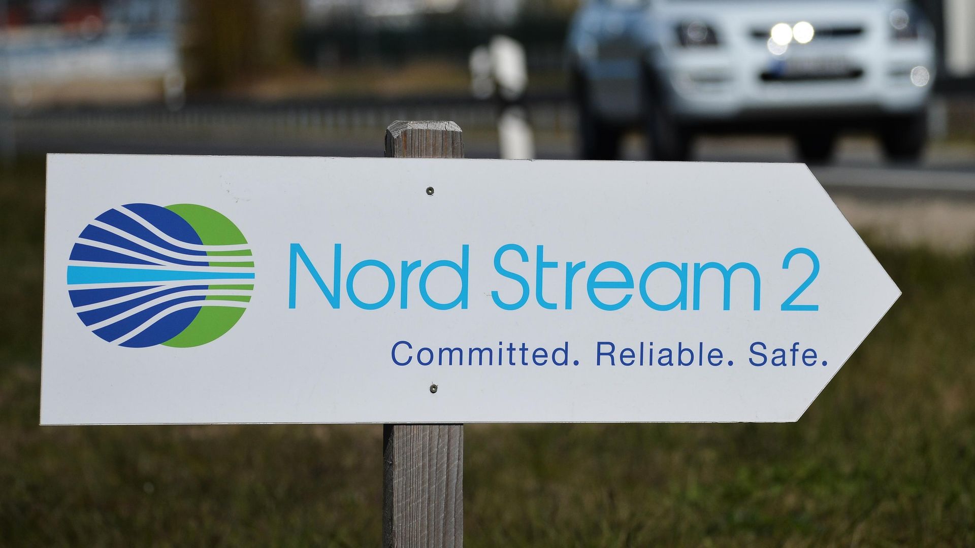 Указатель с символикой компании Nord Stream 2 AG Указатель с символикой компании Nord Stream 2 AG - РИА Новости, 1920, 09.01.2025