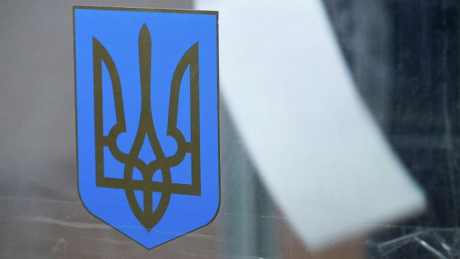Бюллетень в урне на избирательном участке в Киеве во время голосования во втором туре президентских выборов на Украине. 21 апреля 2019