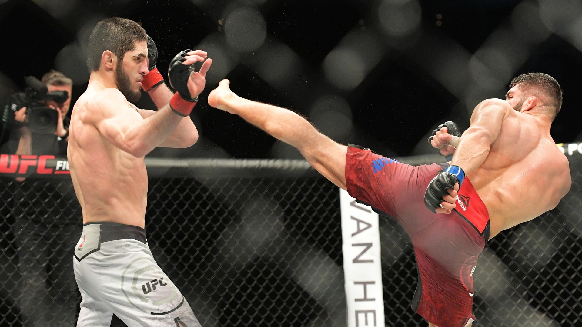 UFC Fight Night в Санкт-Петербурге UFC Fight Night в Санкт-Петербурге - РИА Новости, 1920, 03.12.2023
