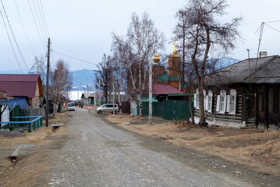 Одна из улиц поселка Култук Одна из улиц поселка Култук