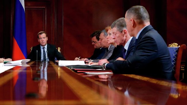 Председатель правительства РФ Дмитрий Медведев проводит совещание с вице-премьерами РФ. 22 апреля 2019 Председатель правительства РФ Дмитрий Медведев проводит совещание с вице-премьерами РФ. 22 апреля 2019