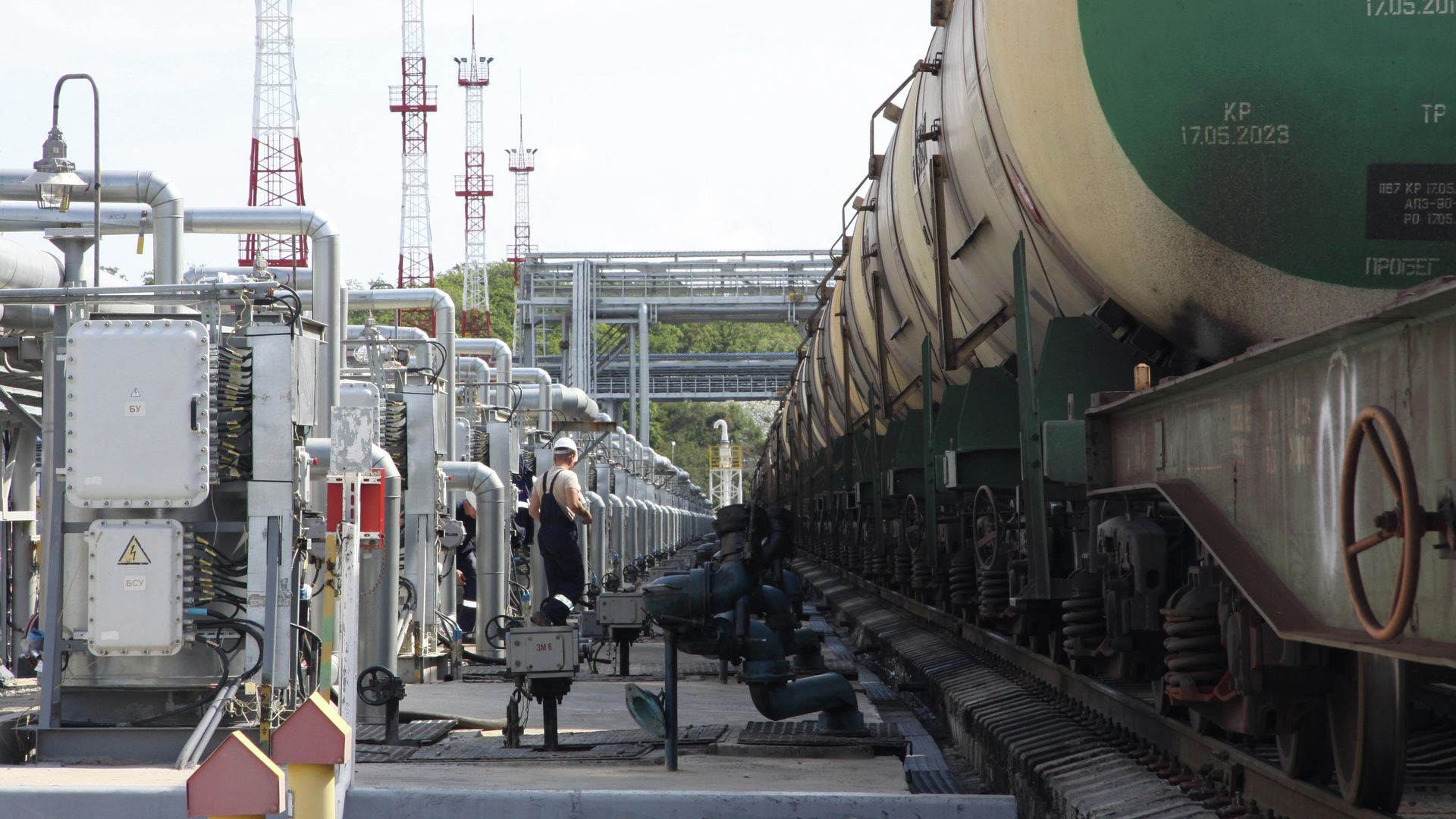 Цистерны в нефтеналивном порту - РИА Новости, 1920, 01.06.2022