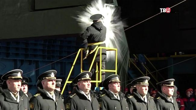 Видео спуска на воду атомной подводной лодки Белгород, опубликованное телеканалом ТВЦ Видео спуска на воду атомной подводной лодки Белгород, опубликованное телеканалом ТВЦ