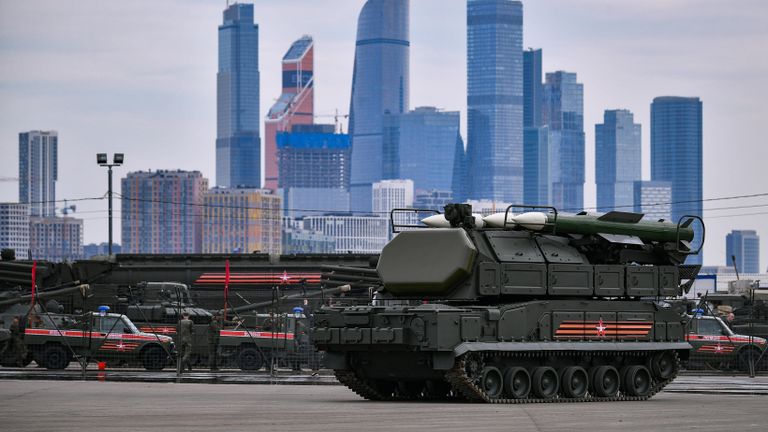 Подготовка военной техники к параду Победы Подготовка военной техники к параду Победы
