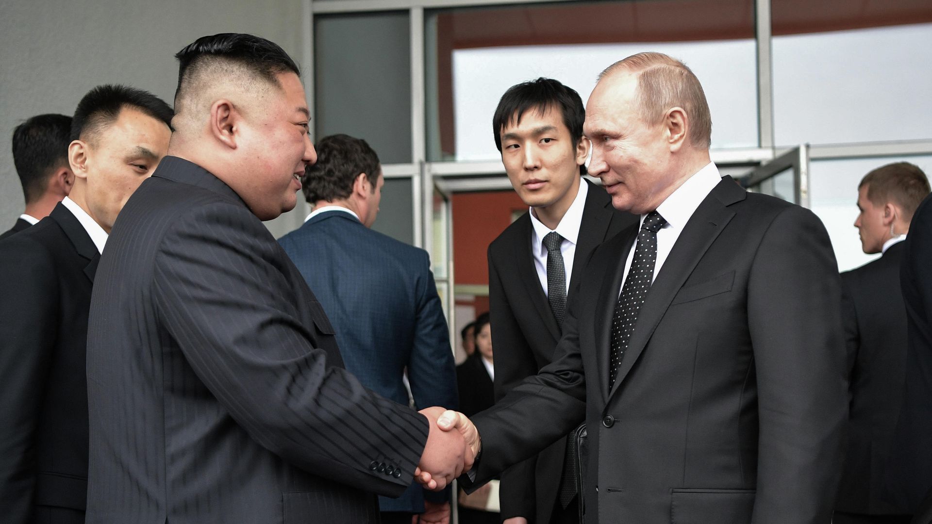 Владимир Путин и Ким Чен Ын Владимир Путин и Ким Чен Ын - РИА Новости, 1920, 17.06.2024