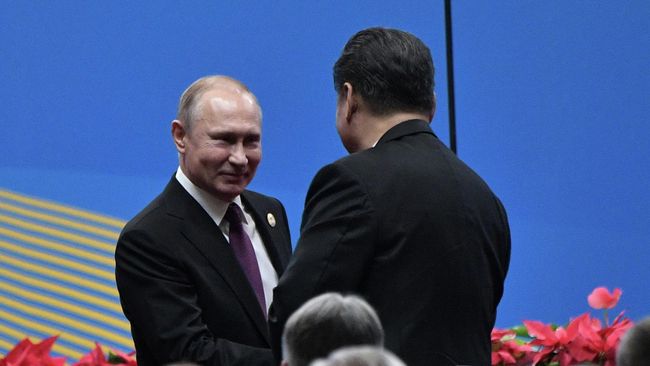 Владимир Путин и Си Цзиньпин на открытии форума Один пояс - один путь 26 апреля 2019 Владимир Путин и Си Цзиньпин на открытии форума Один пояс - один путь 26 апреля 2019
