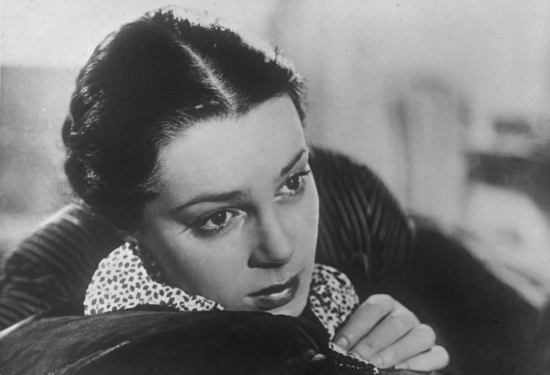 Артистка Элина Быстрицкая в фильме Неоконченная повесть, 1955 год Артистка Элина Быстрицкая в фильме Неоконченная повесть, 1955 год - РИА Новости, 1920, 07.05.2025