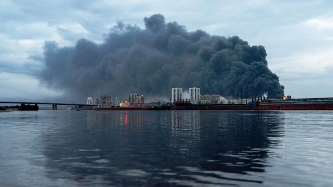 Пожар на заводе Красмаш в Красноярске Пожар на заводе Красмаш в Красноярске