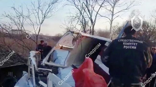 На месте падения легкомоторного самолета Як-18 под Хабаровском На месте падения легкомоторного самолета Як-18 под Хабаровском
