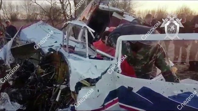 На месте падения легкомоторного самолета Як-18 под Хабаровском На месте падения легкомоторного самолета Як-18 под Хабаровском