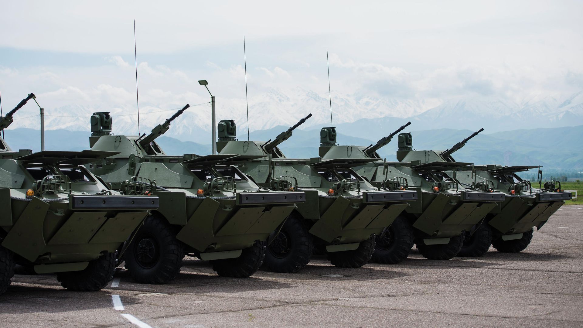 Бронированные разведывательно-дозорные машины (БРДМ-2) Бронированные разведывательно-дозорные машины (БРДМ-2) - РИА Новости, 1920, 11.09.2021