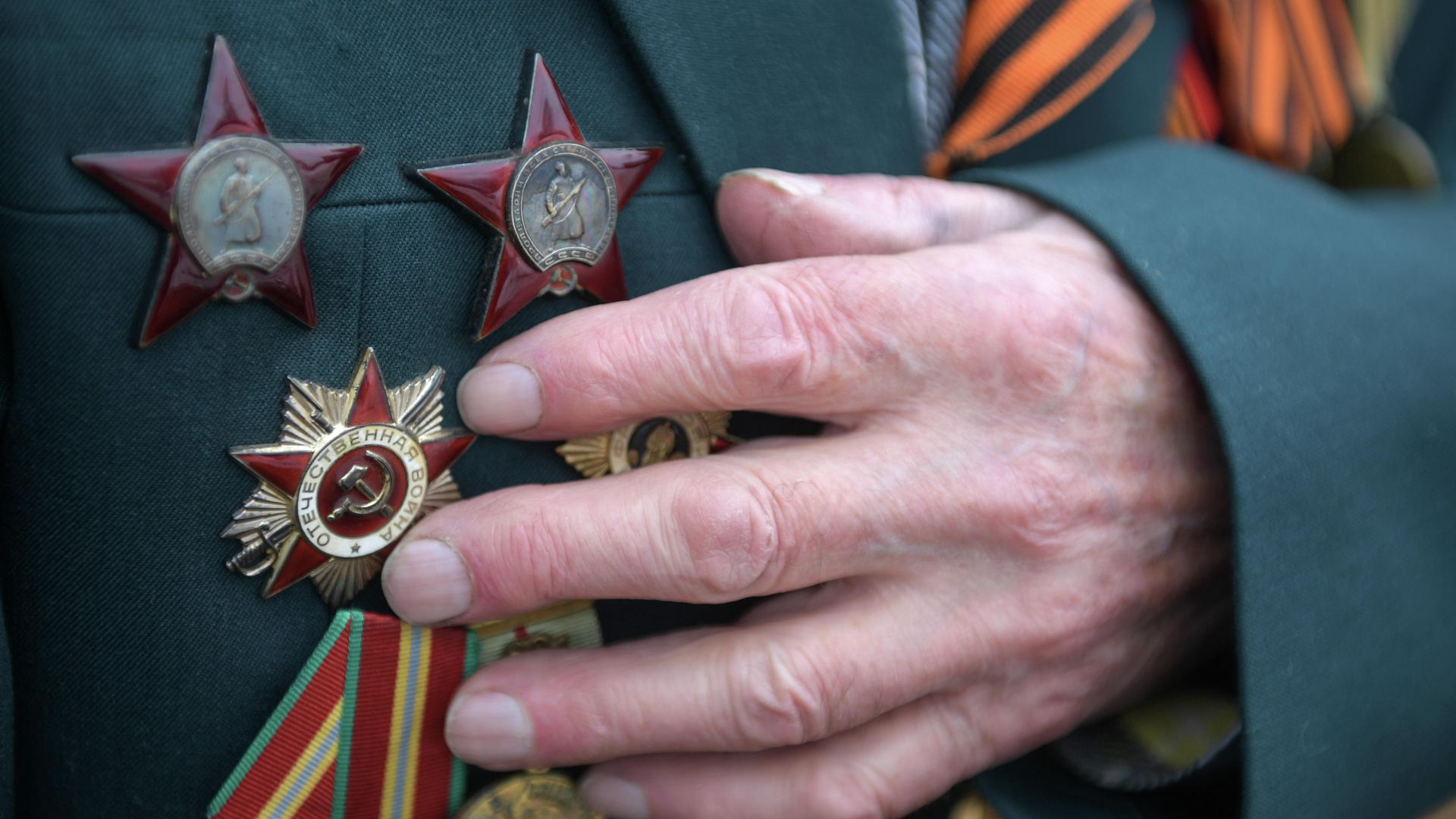 Ордена на груди ветерана Великой Отечественной войны Ордена на груди ветерана Великой Отечественной войны - РИА Новости, 1920, 09.05.2025