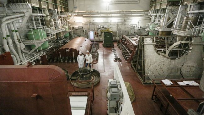 Плавучая атомная ТЭС Академик Ломоносов Плавучая атомная ТЭС Академик Ломоносов