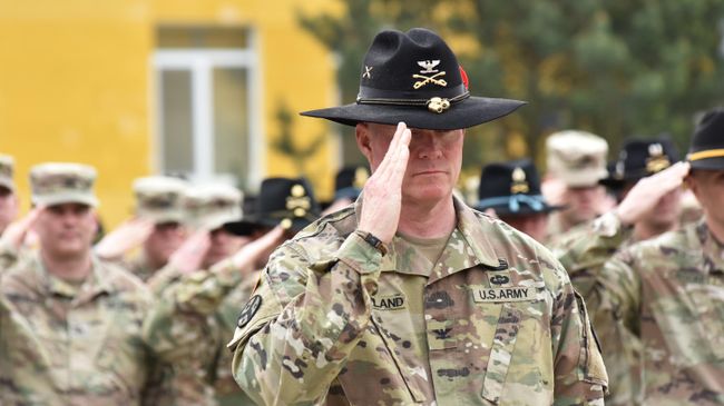 Американские военнослужащие во время ротации подразделений по подготовке военнослужащих Украины Американские военнослужащие во время ротации подразделений по подготовке военнослужащих Украины