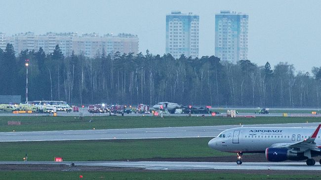 Ликвидация возгорания на борту самолета в аэропорту Шереметьево