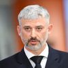 Министр транспорта РФ Евгений Дитрих во время брифинга в аэропорту Шереметьево