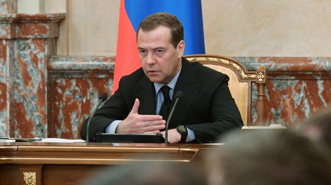 Председатель правительства РФ Дмитрий Медведев проводит заседание правительства РФ Председатель правительства РФ Дмитрий Медведев проводит заседание правительства РФ