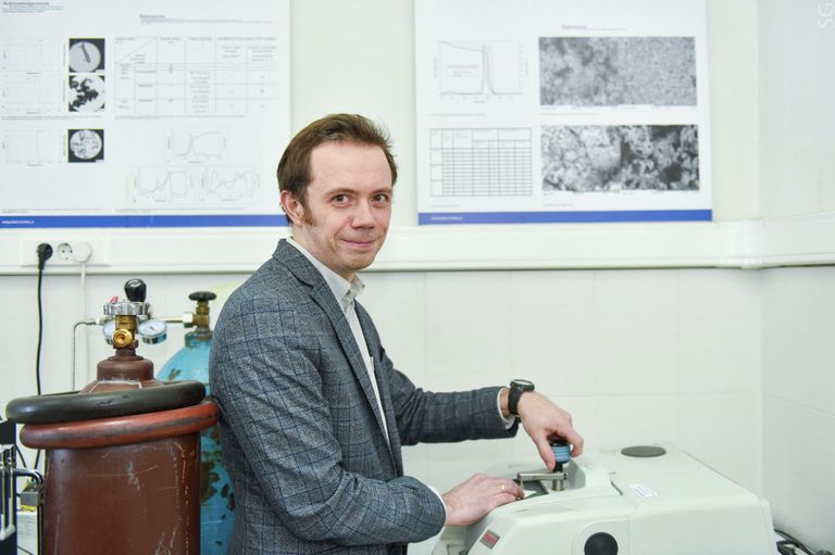 Дмитрий Муратов, старший научный сотрудник кафедры функциональных наносистем и высокотемпературных материалов НИТУ МИСиС