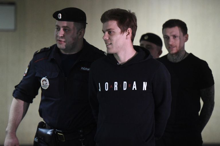 Футболисты Александр Кокорин и Павел Мамаев в суде