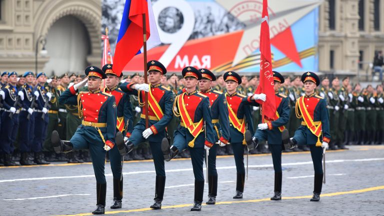Знаменная группа на военном параде на Красной площади, посвящённом 74-й годовщине Победы в Великой Отечественной войне Знаменная группа на военном параде на Красной площади, посвящённом 74-й годовщине Победы в Великой Отечественной войне