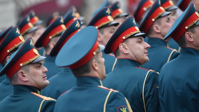 Военнослужащие на военном параде на Красной площади, посвященном 74-й годовщине Победы в Великой Отечественной войне Военнослужащие на военном параде на Красной площади, посвященном 74-й годовщине Победы в Великой Отечественной войне