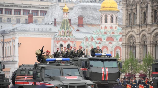 Сотрудники военной полиции на военном параде на Красной площади, посвящённом 74-й годовщине Победы в Великой Отечественной войне Сотрудники военной полиции на военном параде на Красной площади, посвящённом 74-й годовщине Победы в Великой Отечественной войне