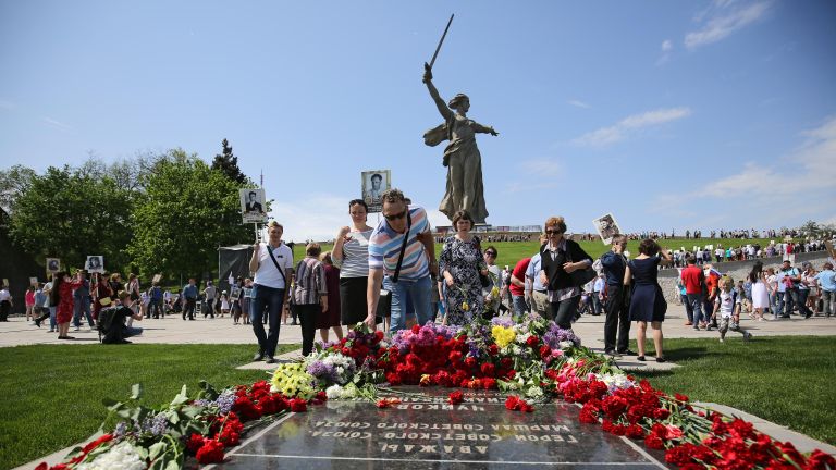 Участники акция Бессмертный полк в Волгограде Участники акция Бессмертный полк в Волгограде