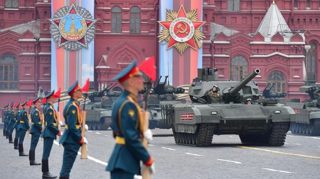 Танк Т-14 Армата на военном параде, посвящённом 74-й годовщине Победы в Великой Отечественной войне Танк Т-14 Армата на военном параде, посвящённом 74-й годовщине Победы в Великой Отечественной войне