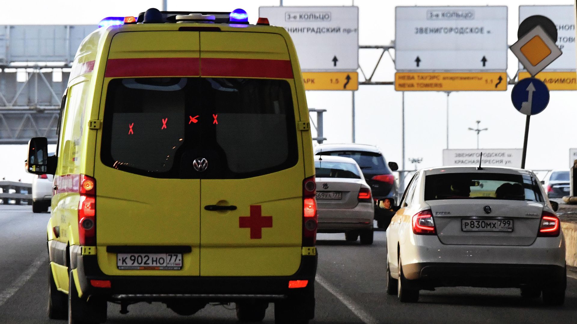 Автомобиль скорой медицинской помощи Автомобиль скорой медицинской помощи - РИА Новости, 1920, 19.03.2025