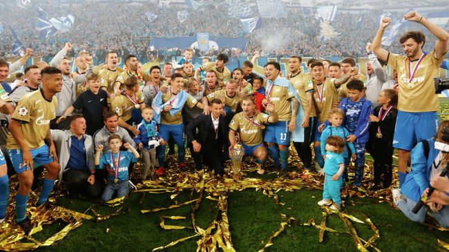 Празднование чемпионства ФК Зенит