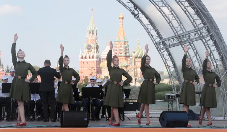Участники III смотра-конкурса детских духовых оркестров ЦФО в парке Зарядье в Москве Участники III смотра-конкурса детских духовых оркестров ЦФО в парке Зарядье в Москве