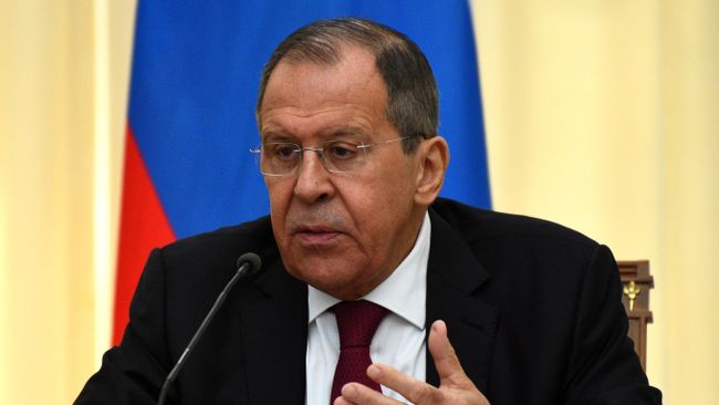 Министр иностранных дел России Сергей Лавров во время встречи с министром иностранных дел Китая Ван И в Сочи Министр иностранных дел России Сергей Лавров во время встречи с министром иностранных дел Китая Ван И в Сочи