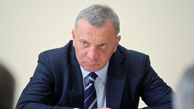 Заместитель председателя правительства РФ, курирующий Оборонно-промышленный комплекс, Юрий Борисов на совещании в рамках серии консультаций с руководством Минобороны РФ и оборонно-промышленного комплекса. 13 мая 2019 Заместитель председателя правительства РФ, курирующий Оборонно-промышленный комплекс, Юрий Борисов на совещании в рамках серии консультаций с руководством Минобороны РФ и оборонно-промышленного комплекса. 13 мая 2019