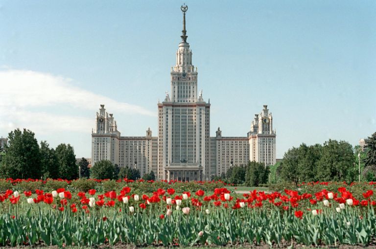 Здание Московского Государственного Университета им.М.В.Ломоносова на Ленинских горах Здание Московского Государственного Университета им.М.В.Ломоносова на Ленинских горах