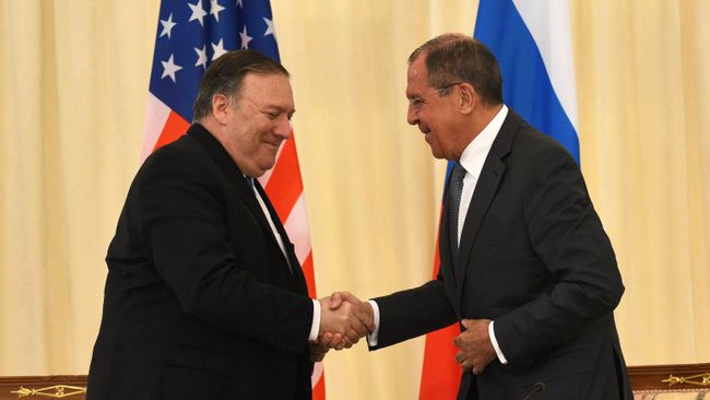 Министр иностранных дел РФ Сергей Лавров и госсекретарь США Майк Помпео Министр иностранных дел РФ Сергей Лавров и госсекретарь США Майк Помпео